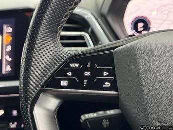 AUDI Q4 E-TRON 40 S line SUV 5dr Electric Auto 82kWh (204 ps)