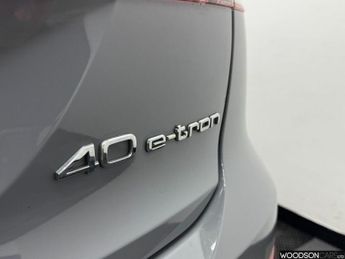 AUDI Q4 E-TRON 40 S line SUV 5dr Electric Auto 82kWh (204 ps)