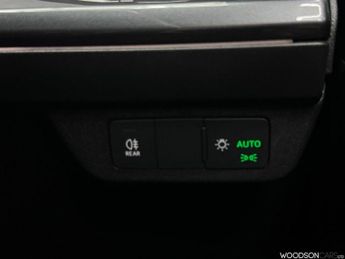 AUDI Q4 E-TRON 40 S line SUV 5dr Electric Auto 82kWh (204 ps)