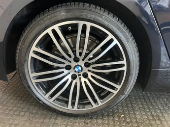 BMW 5 SERIES 2.0 520d M Sport Saloon 4dr Diesel Auto Euro 6 (s/s) (190 ps)