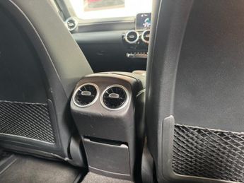 MERCEDES-BENZ A CLASS 2.0 A200d Sport (Executive) Hatchback 5dr Diesel 8G-DCT Euro 6 (