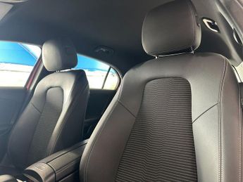 MERCEDES-BENZ A CLASS 1.3 A180 Sport Hatchback 5dr Petrol 7G-DCT Euro 6 (s/s) (136 ps)