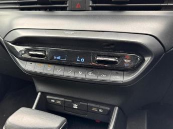 HYUNDAI I20 1.0 T-GDi MHEV Premium Hatchback 5dr Petrol Hybrid DCT Euro 6 (s