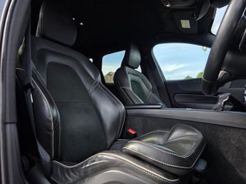 VOLVO XC60 2.0 D4 R-Design SUV 5dr Diesel Auto AWD Euro 6 (s/s) (190 ps)