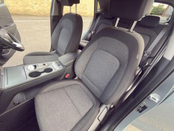HYUNDAI KONA 64kWh Premium SUV 5dr Electric Auto (10.5kW Charger) (204 ps)