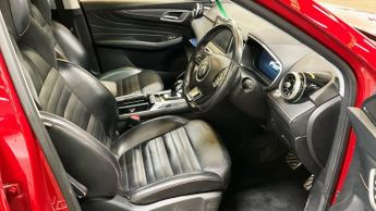MG MG HS 1.5 T-GDI 16.6kWh Exclusive SUV 5dr Petrol Plug-in Hybrid Auto E
