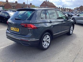 VOLKSWAGEN TIGUAN 1.5 TSI Life SUV 5dr Petrol DSG Euro 6 (s/s) (150 ps)
