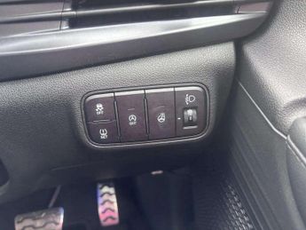 HYUNDAI BAYON 1.0 T-GDi MHEV Premium SUV 5dr Petrol Hybrid DCT Euro 6 (s/s) (1