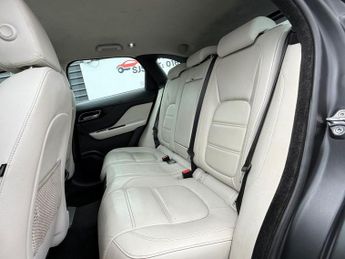 JAGUAR F-PACE 2.0 D180 Prestige SUV 5dr Diesel Auto AWD Euro 6 (s/s) (180 ps)