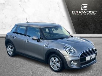 MINI Hatch 1.5 Cooper D Hatchback 5dr Diesel Steptronic Euro 6 (s/s) (116 p