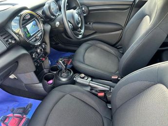 MINI HATCH 1.5 Cooper D Hatchback 5dr Diesel Steptronic Euro 6 (s/s) (116 p