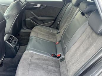 AUDI A4 AVANT 2.0 TDI 40 Black Edition Estate 5dr Diesel S Tronic QUATTRO Euro