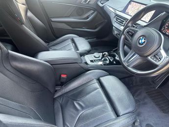BMW 1 SERIES 2.0 M135i Hatchback 5dr Petrol Auto xDrive Euro 6 (s/s) (306 ps)