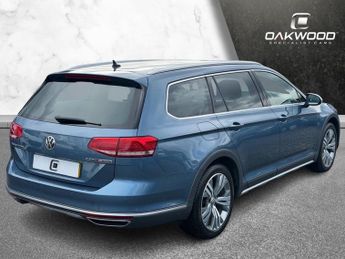 VOLKSWAGEN PASSAT 2.0 TDI Alltrack Estate 5dr Diesel DSG 4Motion Euro 6 (s/s) (190