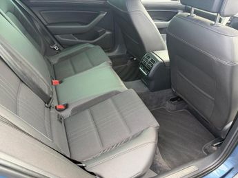 VOLKSWAGEN PASSAT 2.0 TDI Alltrack Estate 5dr Diesel DSG 4Motion Euro 6 (s/s) (190