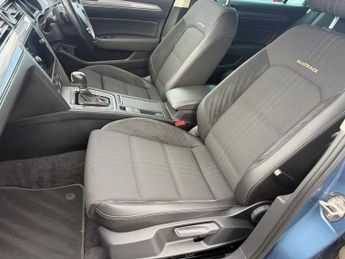 VOLKSWAGEN PASSAT 2.0 TDI Alltrack Estate 5dr Diesel DSG 4Motion Euro 6 (s/s) (190