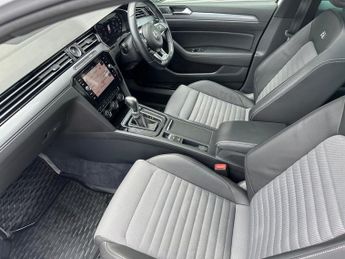VOLKSWAGEN PASSAT 2.0 TSI R-Line Estate 5dr Petrol DSG Euro 6 (s/s) (220 ps)