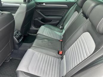 VOLKSWAGEN PASSAT 2.0 TSI R-Line Estate 5dr Petrol DSG Euro 6 (s/s) (220 ps)
