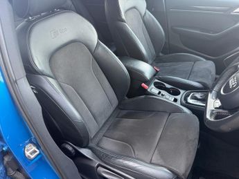 AUDI Q3 2.0 TDI Black Edition SUV 5dr Diesel S Tronic quattro Euro 6 (s/