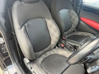 MINI HATCH 2.0 Cooper SD Hatchback 3dr Diesel Auto Euro 6 (s/s) (170 ps)