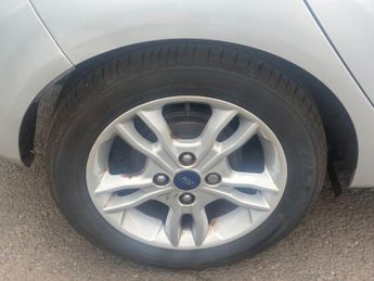 FORD FIESTA 1.0T EcoBoost Zetec Hatchback 5dr Petrol Manual Euro 6 (s/s) (10