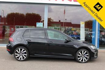VOLKSWAGEN GOLF 1.4 TSI 8.7kWh GTE Advance Hatchback 5dr Petrol Plug-in Hybrid D