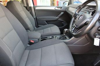 VOLKSWAGEN TOURAN 1.6 TDI SE MPV 5dr Diesel DSG Euro 6 (s/s) (115 ps)