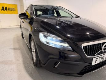 VOLVO V40 CROSS COUNTRY 2.0 D2 Pro Hatchback 5dr Diesel Manual Euro 6 (s/s) (120 ps)