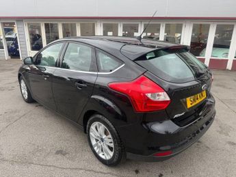 FORD FOCUS 1.6 Titanium Navigator Hatchback 5dr Petrol Powershift Euro 5 (1