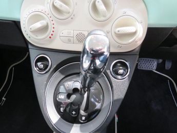 FIAT 500 1.2 Lounge Hatchback 3dr Petrol Dualogic Euro 6 (s/s) (69 bhp)