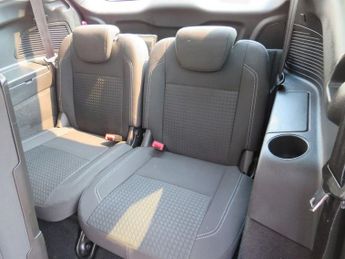FORD GRAND C-MAX 1.5 TDCi Zetec MPV 5dr Diesel Powershift Euro 6 (s/s) (120 ps)