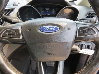 FORD GRAND C-MAX 1.5 TDCi Zetec MPV 5dr Diesel Powershift Euro 6 (s/s) (120 ps)