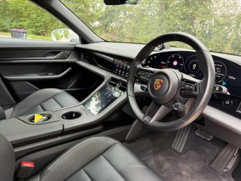 PORSCHE TAYCAN Performance Plus 93.4kWh Saloon 4dr Electric Auto RWD (11kW Char