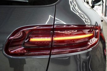 PORSCHE MACAN 3.0 TD V6 S SUV 5dr Diesel PDK 4WD Euro 6 (s/s) (258 ps)