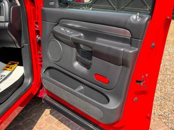 DODGE RAM SRT10 8.3 Litre VIPER Engine 