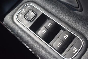 MERCEDES-BENZ CLA 1.3 CLA180h MHEV Sport (Executive) Coupe 4dr Petrol Hybrid 7G-DC