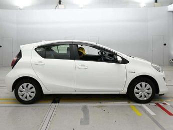TOYOTA AQUA 1.5 Hybrid Petrol Automatic JDM IMPORT Hatchback White 5dr