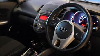 KIA SOUL 1.6 CRDi 2 SUV 5dr Diesel Auto Euro 5 (126 bhp)