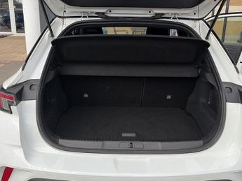 VAUXHALL MOKKA ELECTRIC 50kWh Ultimate SUV 5dr Electric Auto (136 ps)