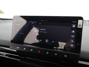 MG MG 4 64kWh SE Long Range Hatchback 5dr Electric Auto (203 ps)