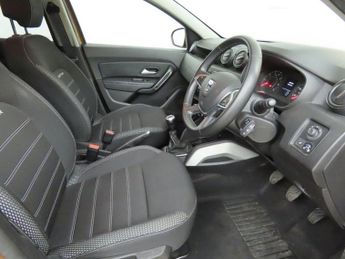 DACIA DUSTER 1.0 TCe Prestige SUV 5dr Bi Fuel Manual Euro 6 (s/s) (100 ps)