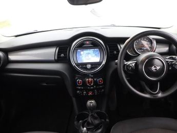 MINI HATCH 1.5 Cooper Classic Hatchback 5dr Petrol Manual Euro 6 (s/s) (136