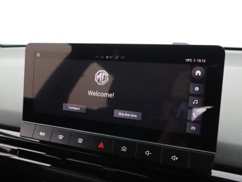 MG MG 4 51kWh SE Hatchback 5dr Electric Auto (170 ps)