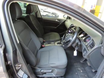 VOLKSWAGEN GOLF 1.5 TSI EVO Match Edition Hatchback 5dr Petrol DSG Euro 6 (s/s) 