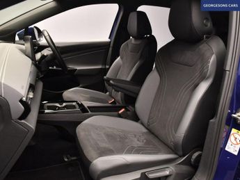VOLKSWAGEN ID4 Pure 52kWh Life Edition SUV 5dr Electric Auto (148 ps)
