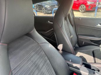 MERCEDES-BENZ A CLASS 2.1 A200d AMG Line Hatchback 5dr Diesel 7G-DCT Euro 6 (s/s) (136
