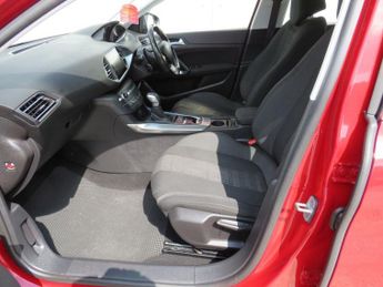 PEUGEOT 308 1.2 PureTech Allure Hatchback 5dr Petrol Auto Euro 6 (s/s) (130 