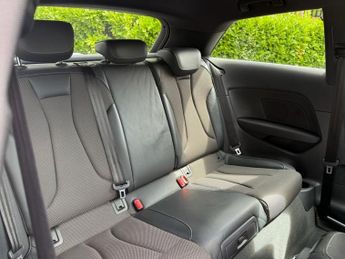 AUDI A3 2.0 TDI S line Hatchback 3dr Diesel S Tronic Auto 6Spd Euro 6 (s