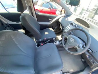 TOYOTA YARIS 1.33 Dual VVT-i T Spirit Hatchback 5dr Petrol MultiMode Euro 4 (