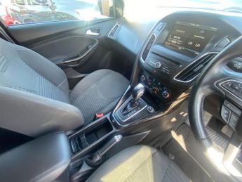 FORD FOCUS 1.6 Titanium Hatchback 5dr Petrol Powershift Euro 6 (125 ps)